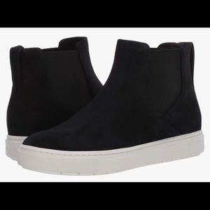 NWT boxed Vince black suede boots